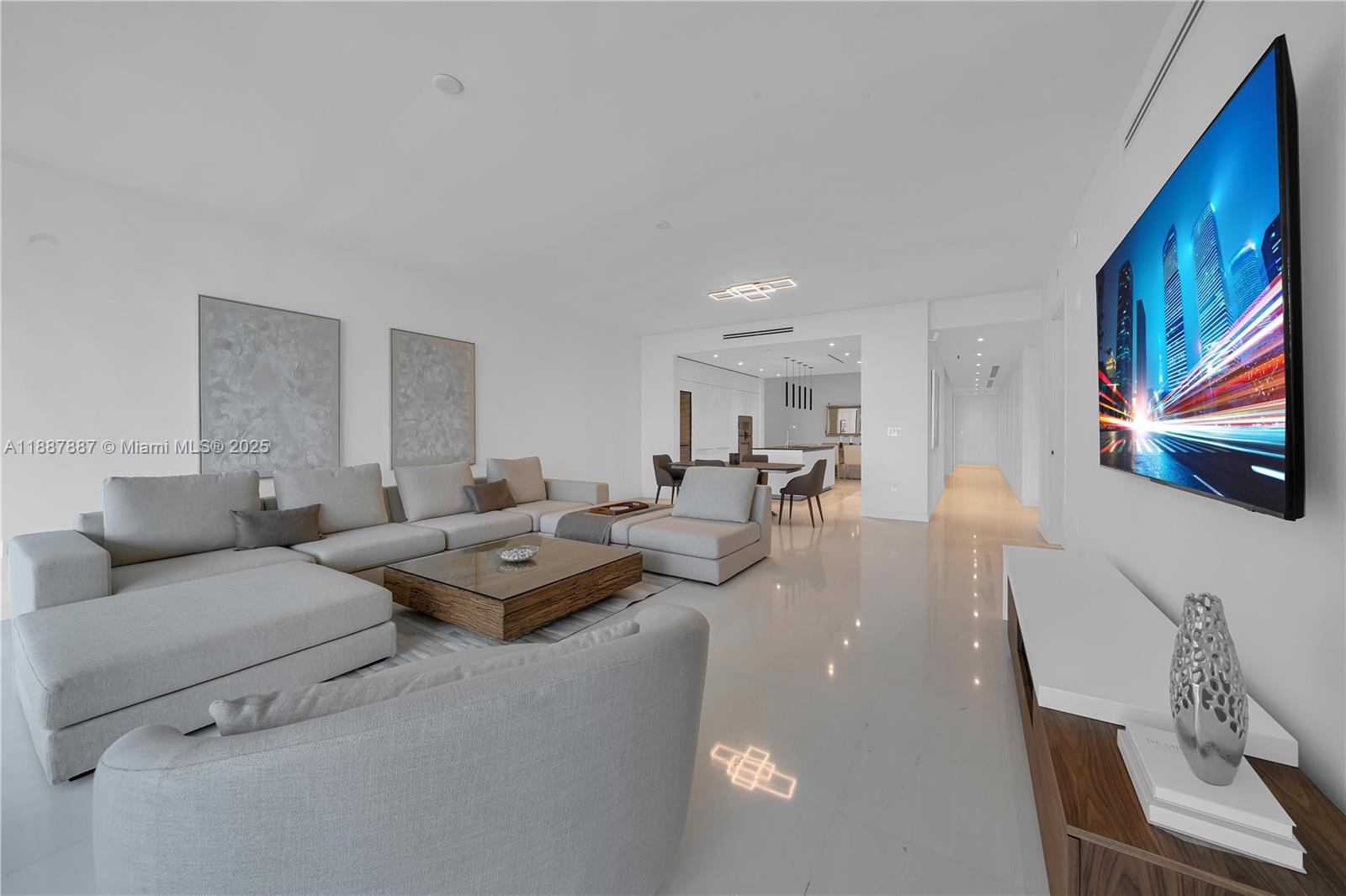 300 Biscayne Boulevard Way - Residential Lease
