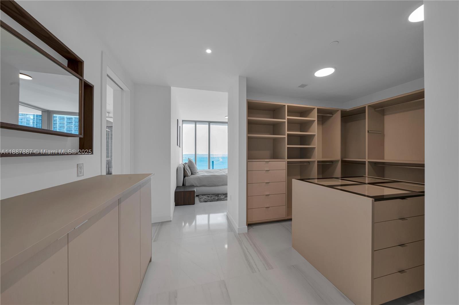 300 Biscayne Boulevard Way - Residential Lease