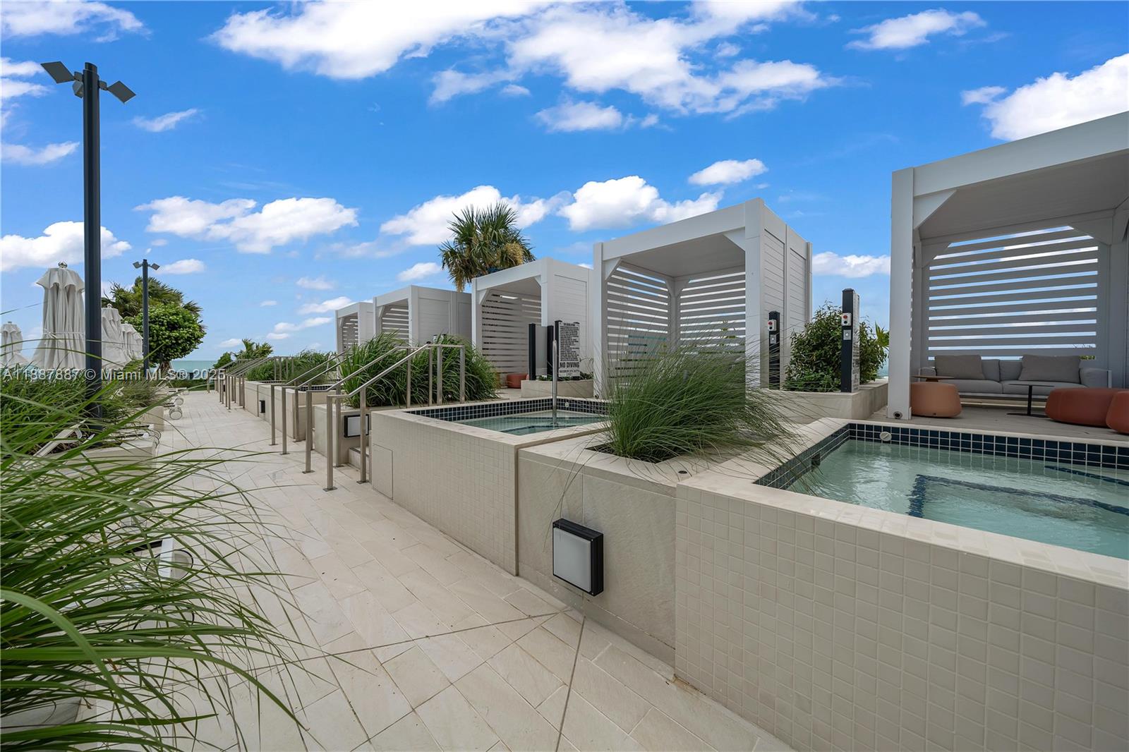 300 Biscayne Boulevard Way - Residential Lease