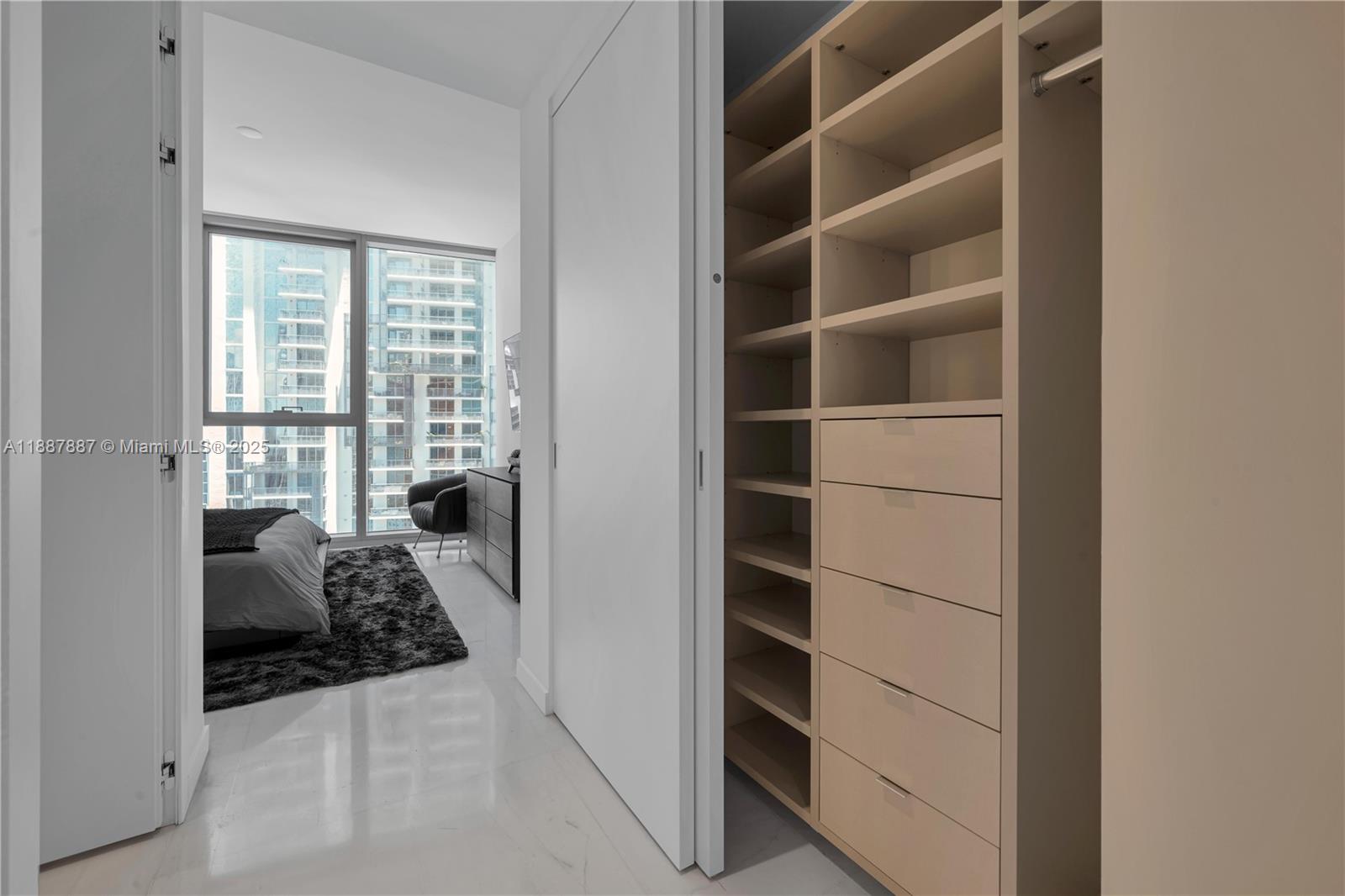 300 Biscayne Boulevard Way - Residential Lease