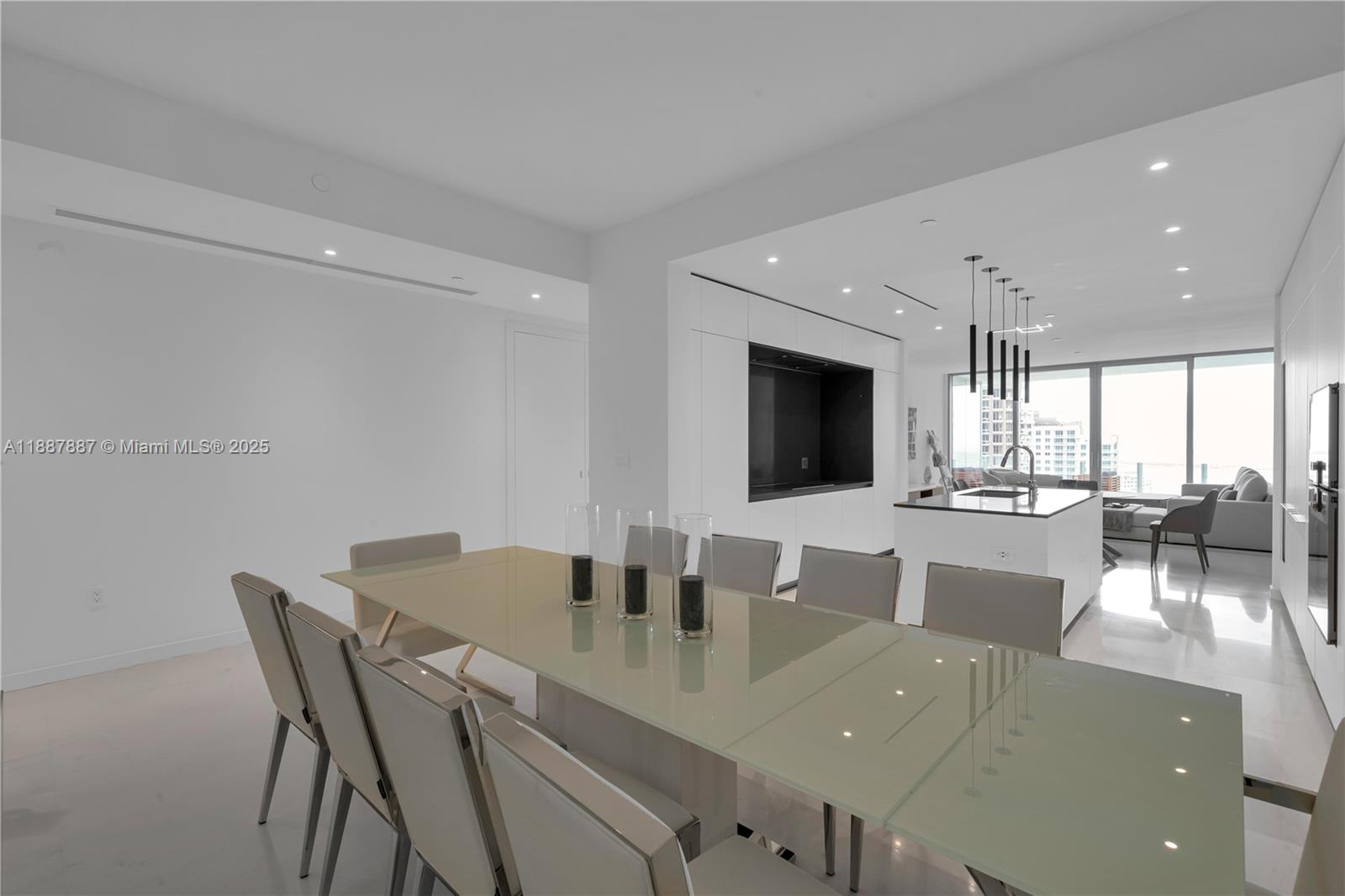 300 Biscayne Boulevard Way - Residential Lease