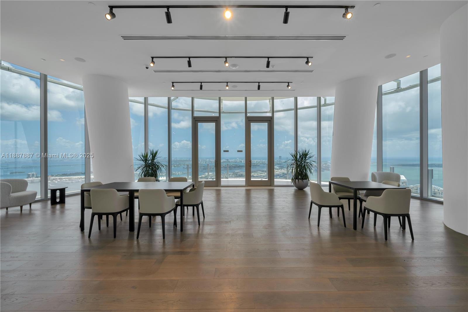 300 Biscayne Boulevard Way - Residential Lease
