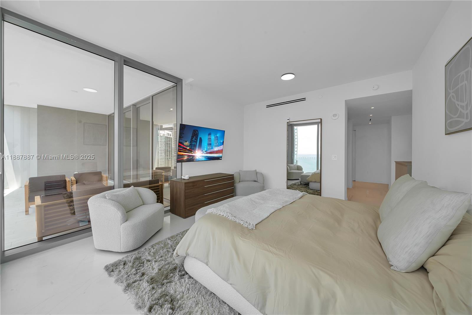 300 Biscayne Boulevard Way - Residential Lease