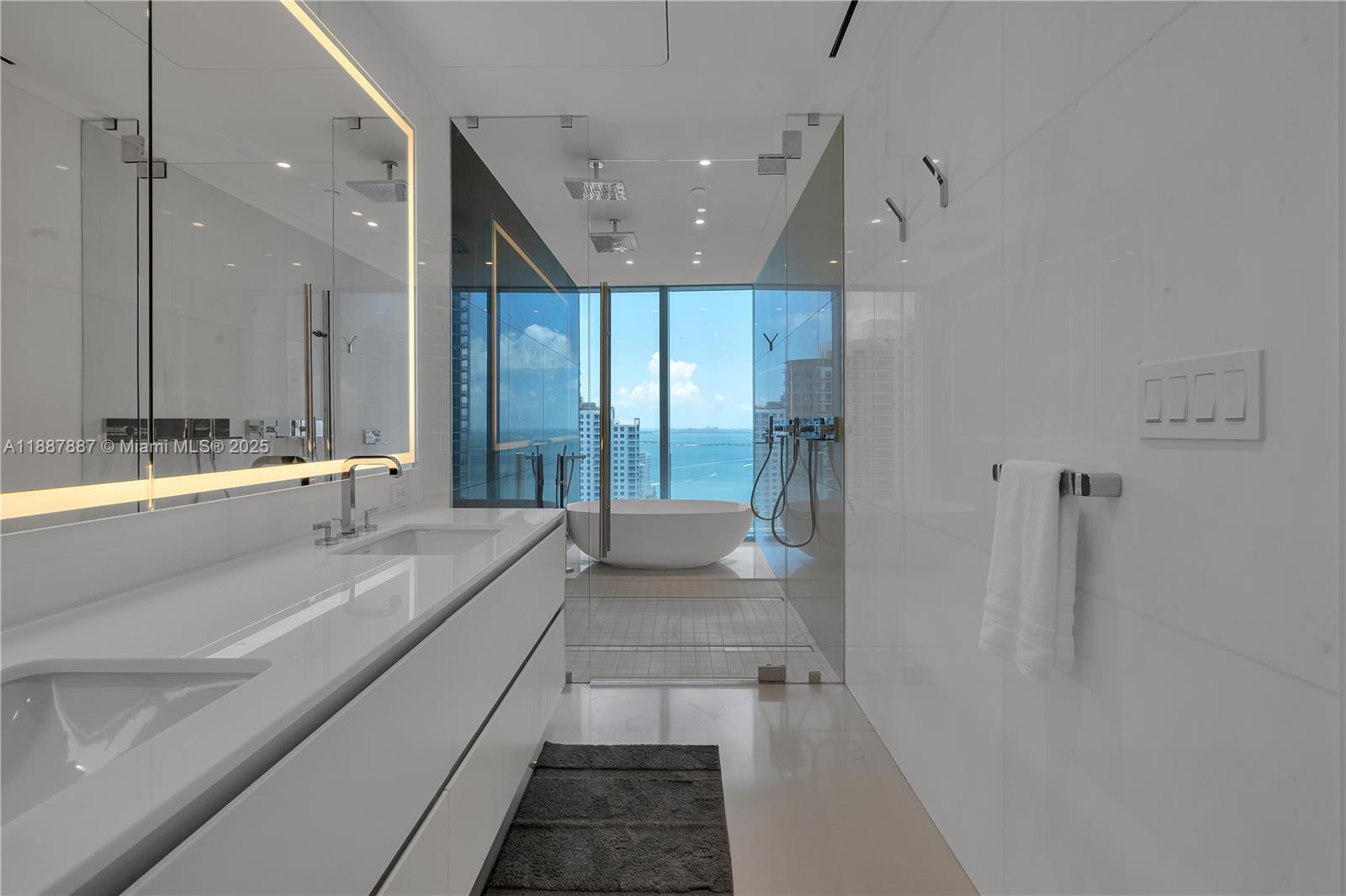 300 Biscayne Boulevard Way - Residential Lease