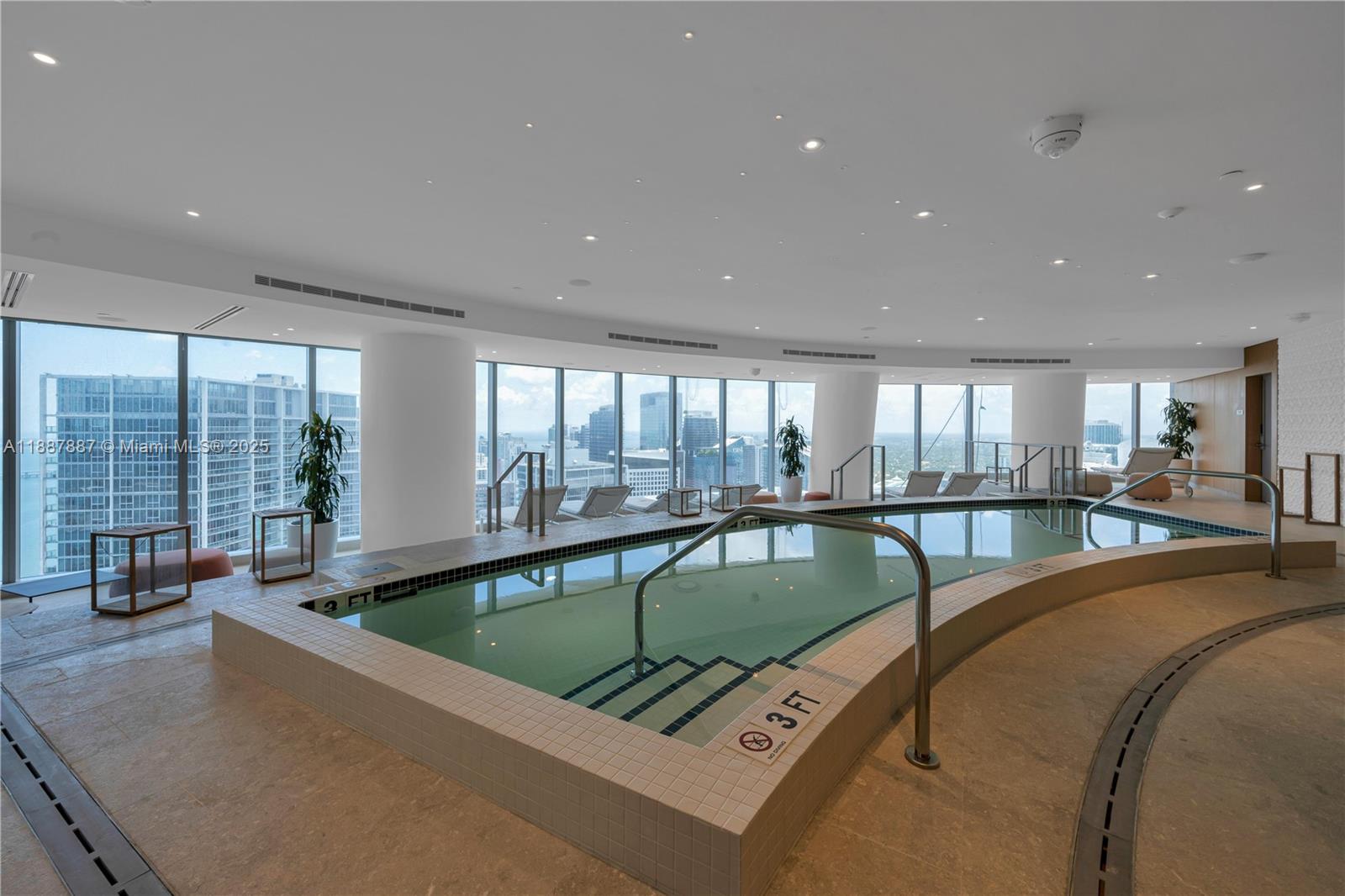 300 Biscayne Boulevard Way - Residential Lease