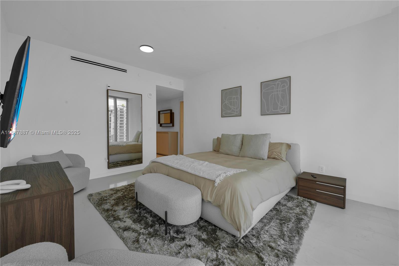 300 Biscayne Boulevard Way - Residential Lease