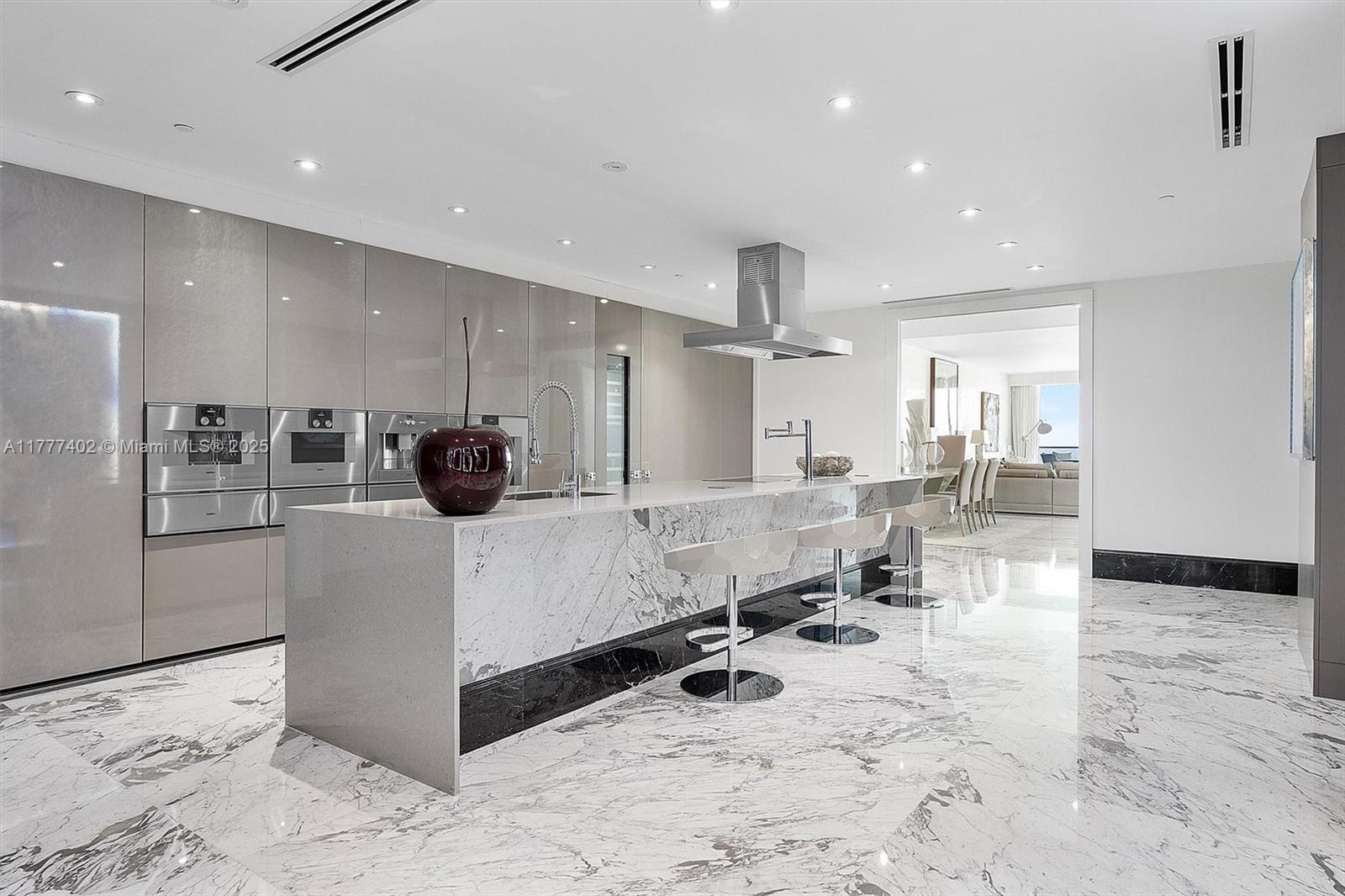 CHATEAU OCEAN CONDO UNIT 1 - Residential