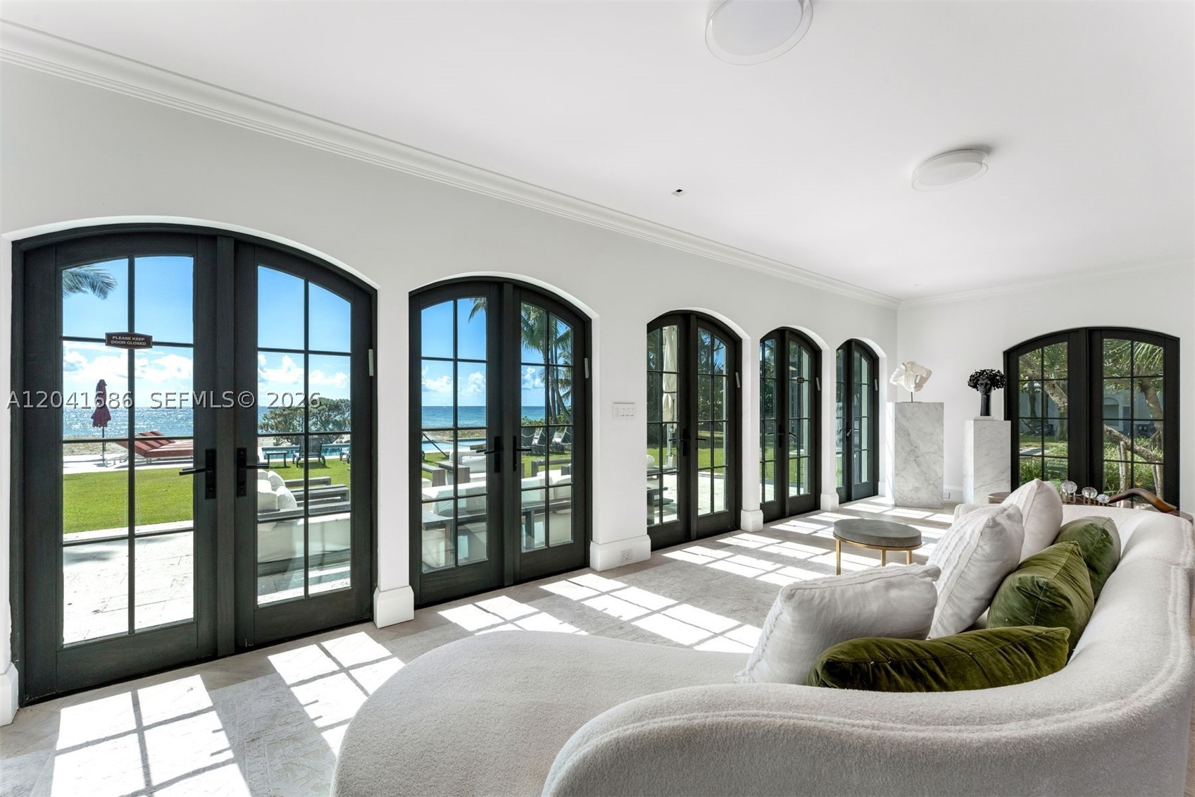 GOLDEN BEACH SEC C - Residential
