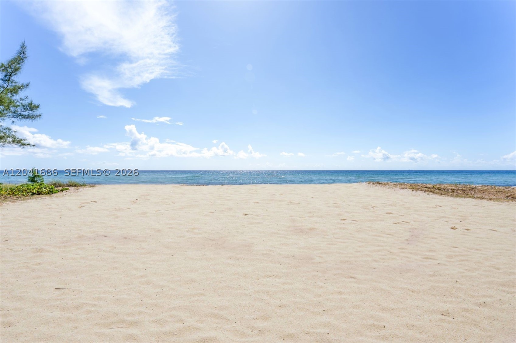GOLDEN BEACH SEC C - Residential