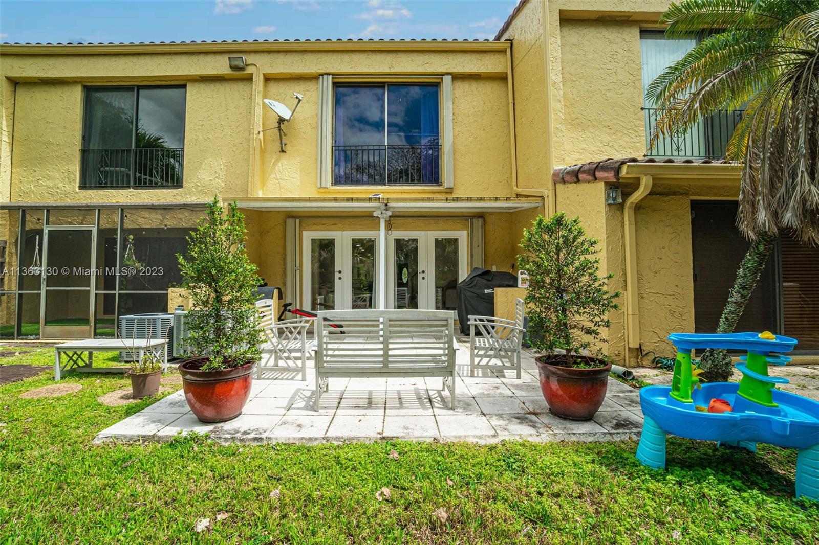 COSTA DEL SOL CONDO NO 1 - Residential Lease