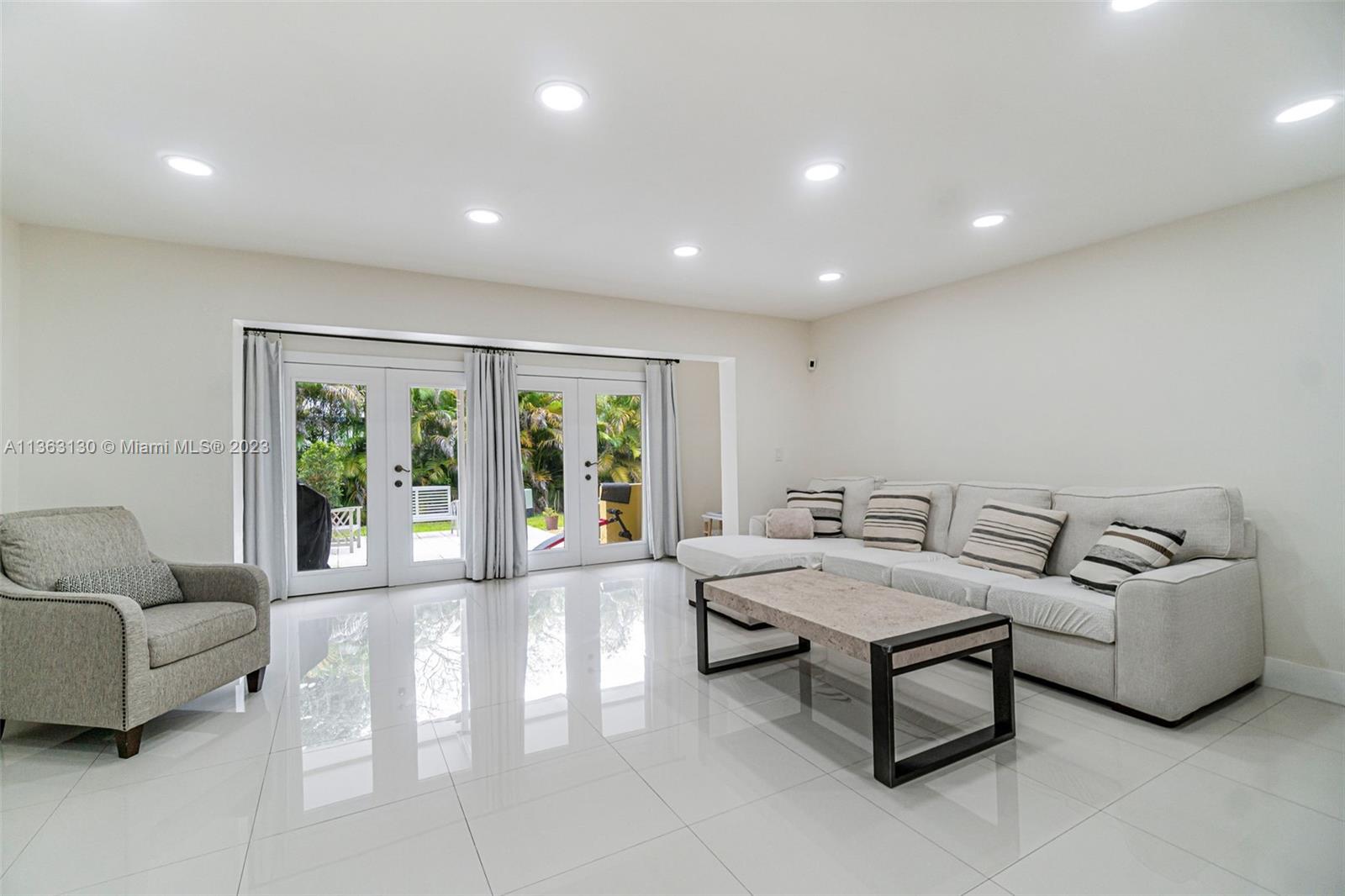 COSTA DEL SOL CONDO NO 1 - Residential Lease
