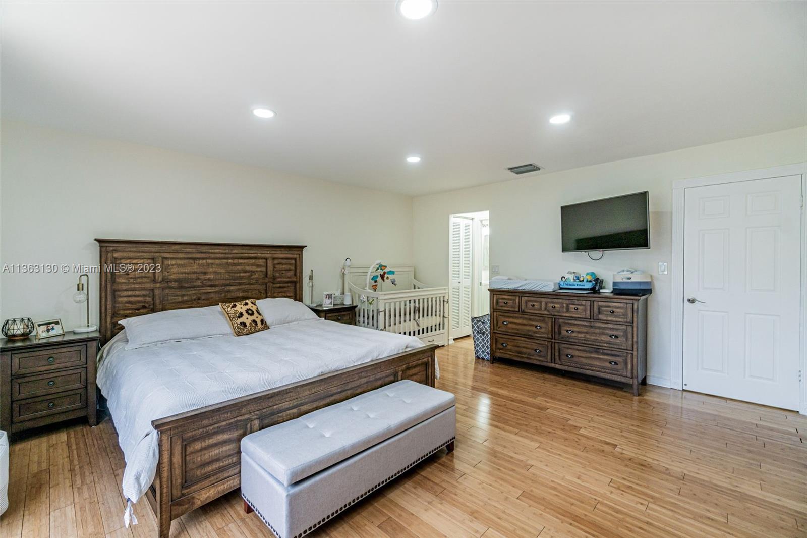 COSTA DEL SOL CONDO NO 1 - Residential Lease