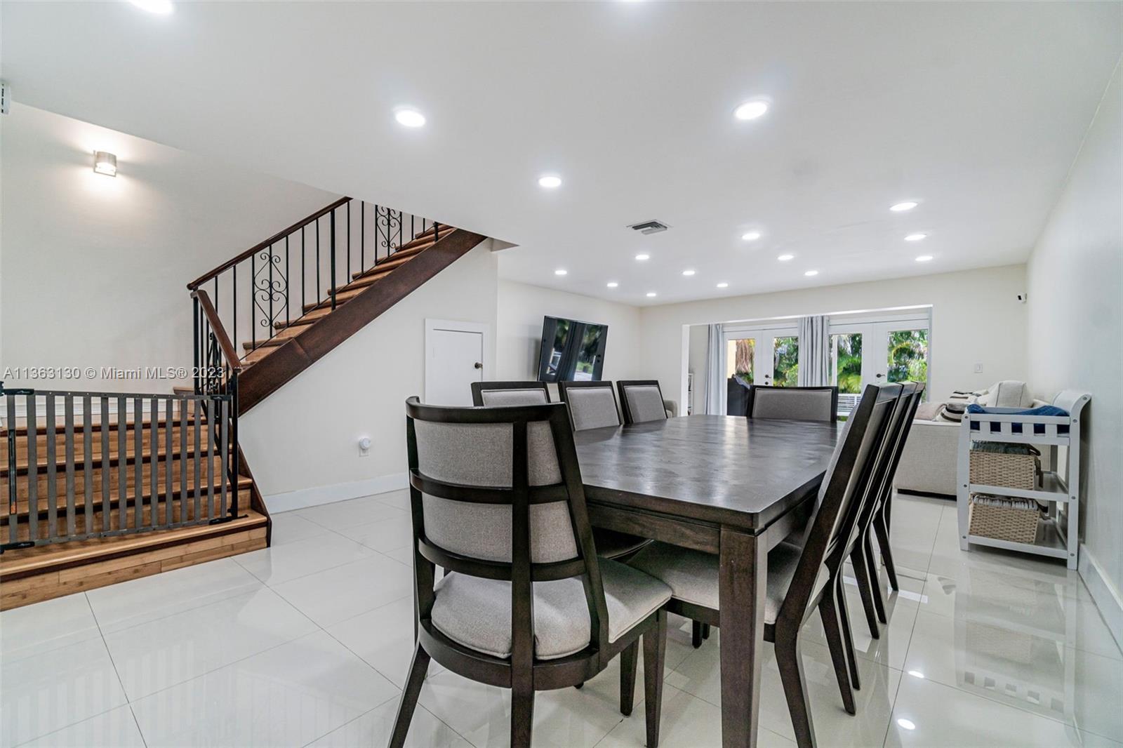 COSTA DEL SOL CONDO NO 1 - Residential Lease