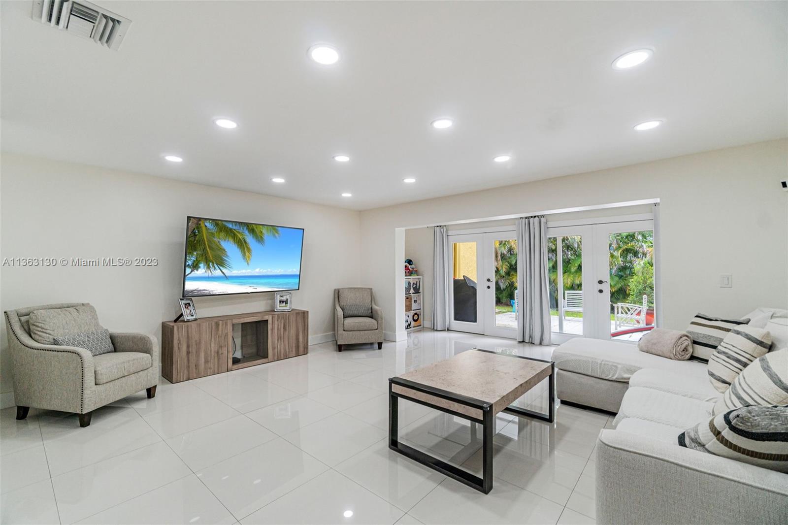 COSTA DEL SOL CONDO NO 1 - Residential Lease