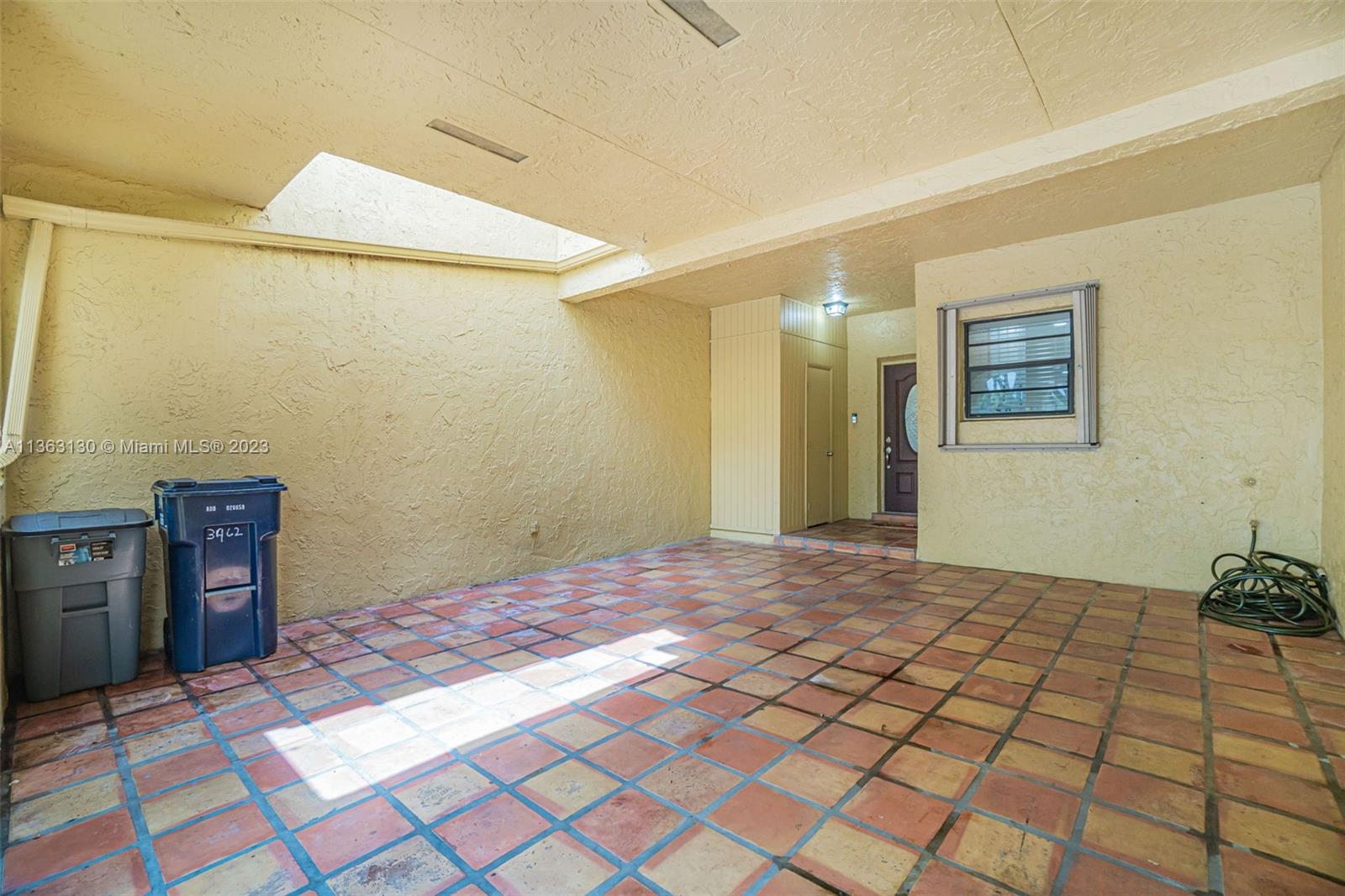 COSTA DEL SOL CONDO NO 1 - Residential Lease