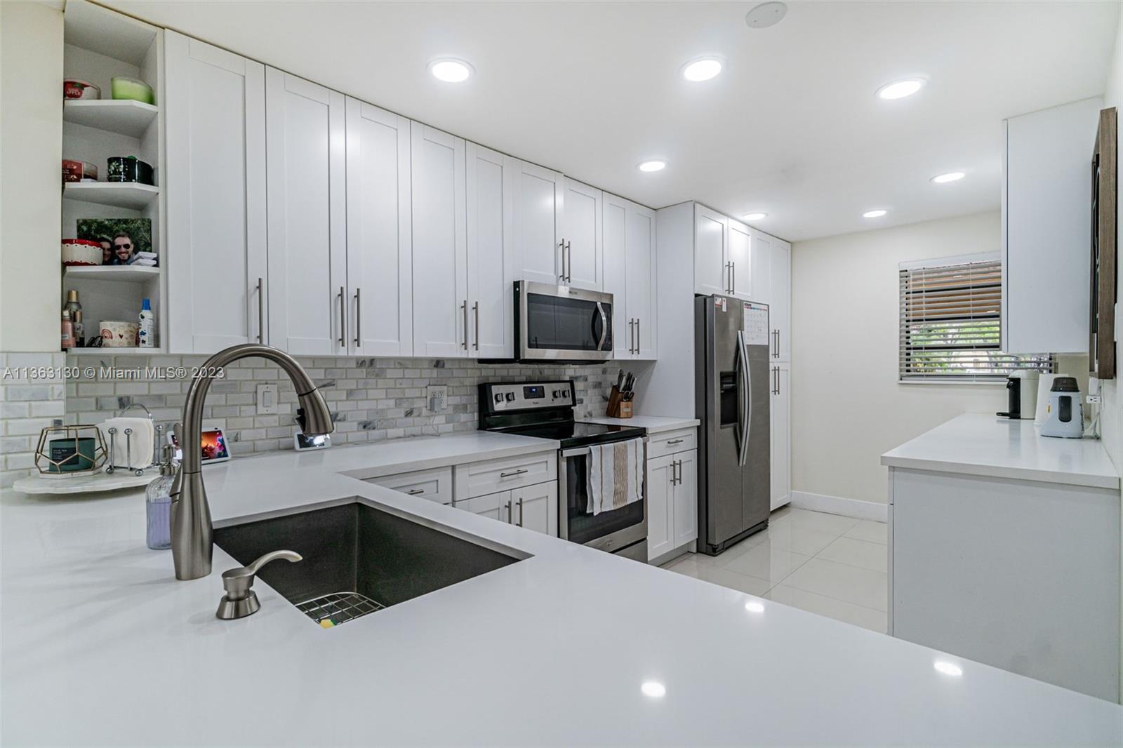 COSTA DEL SOL CONDO NO 1 - Residential Lease