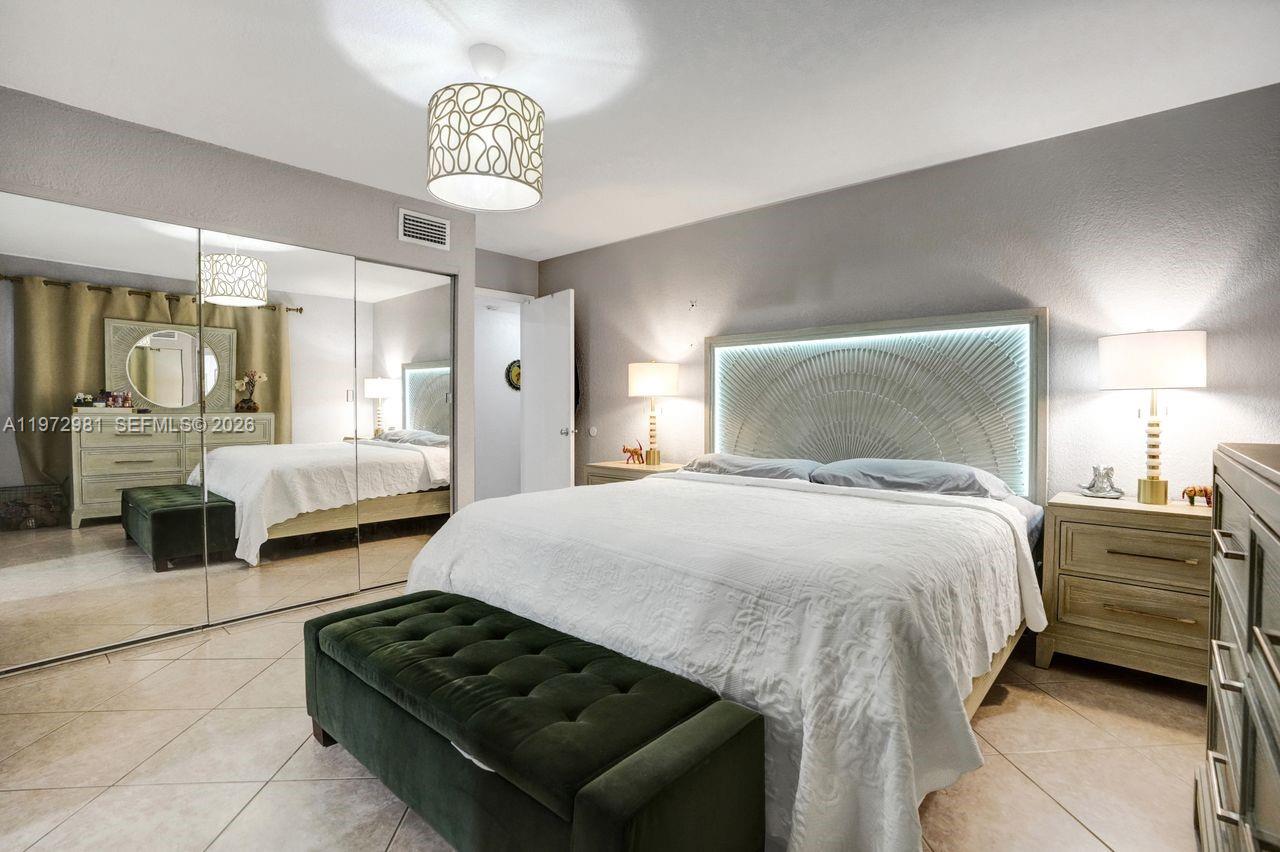 CARIBBEAN HOUSE CONDO - Residential