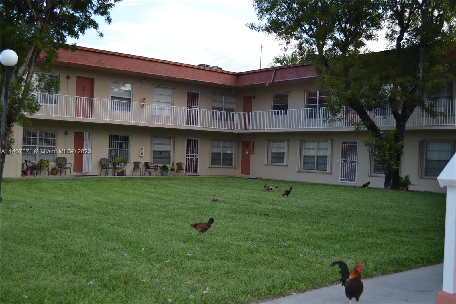 ROYALE GREEN CONDO 11 - Residential Lease