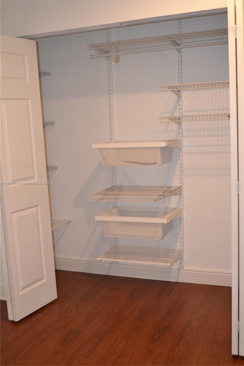 ROYALE GREEN CONDO 11 - Residential Lease