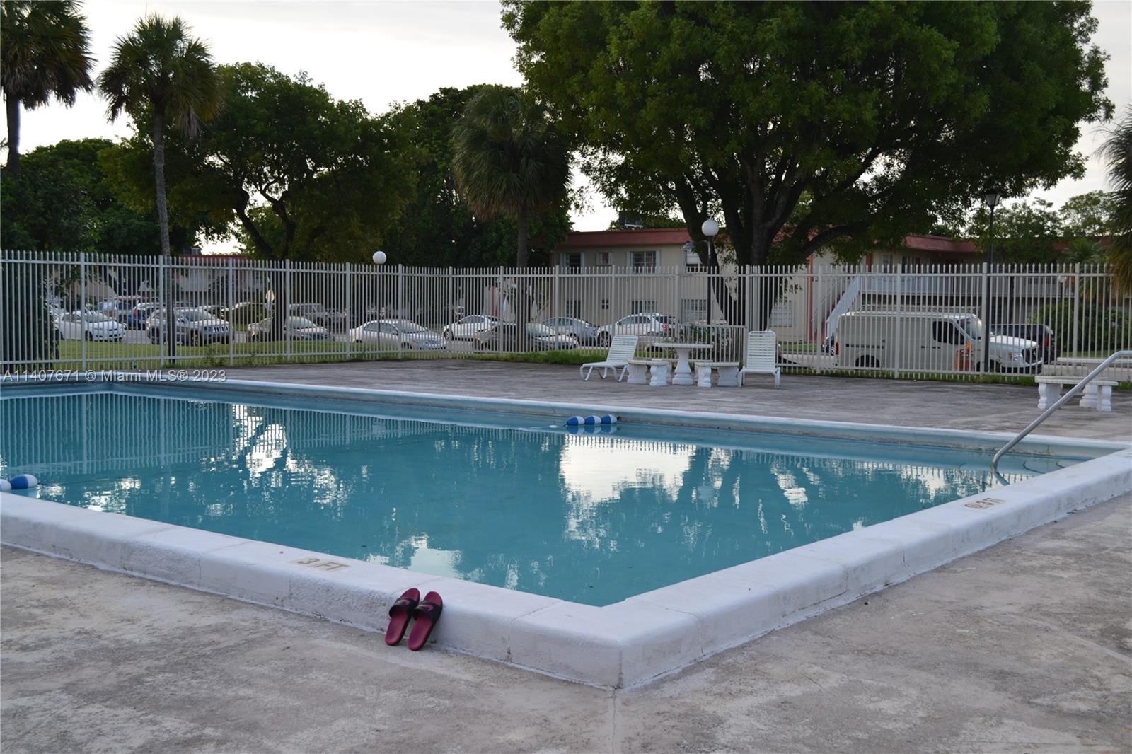 ROYALE GREEN CONDO 11 - Residential Lease