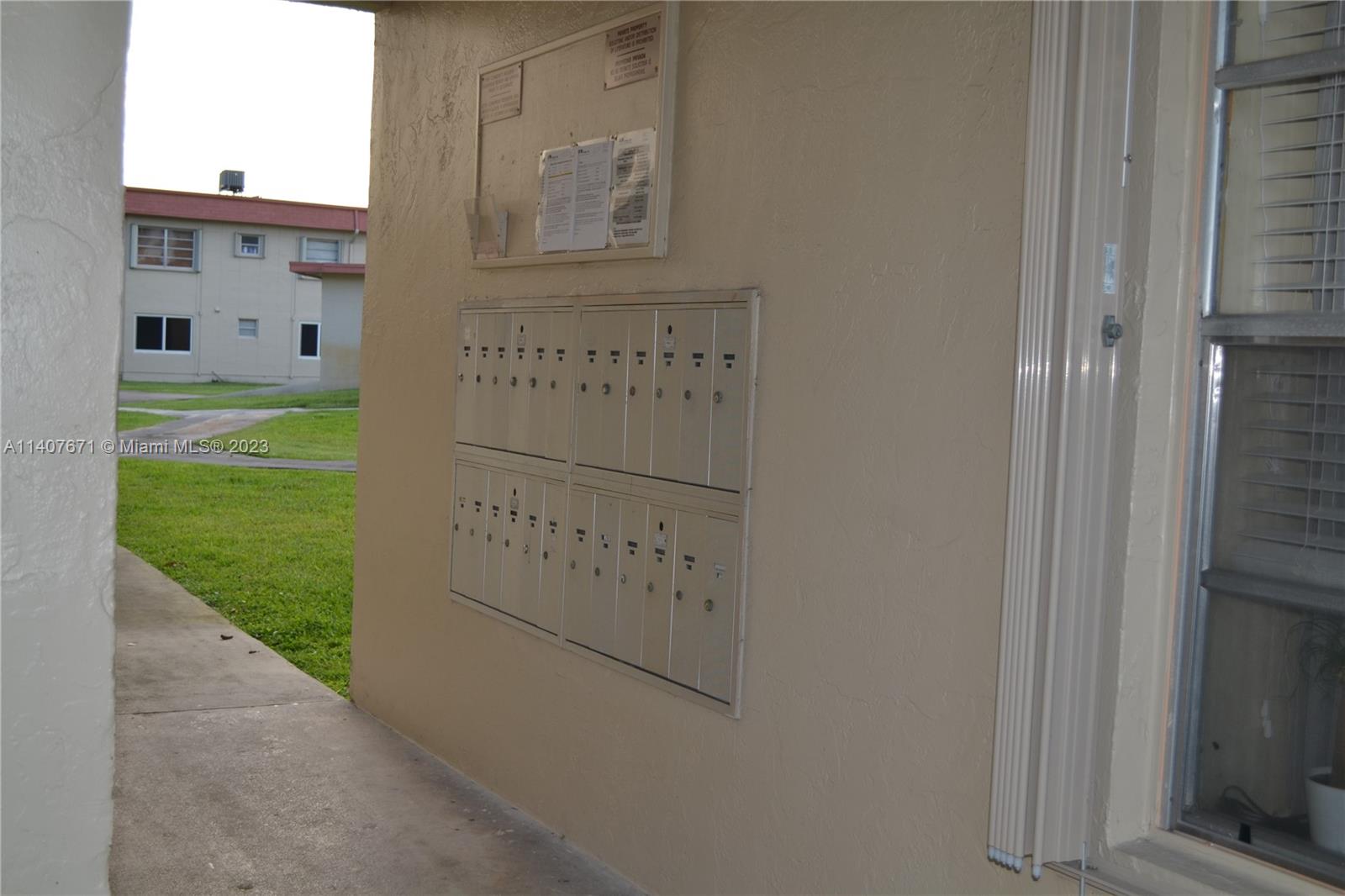 ROYALE GREEN CONDO 11 - Residential Lease