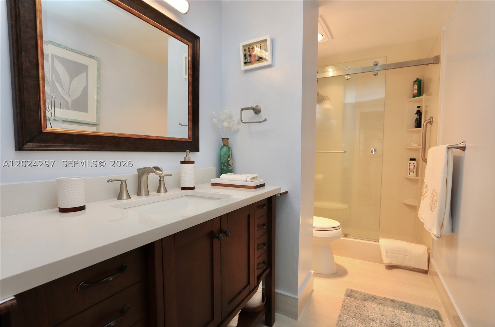 HILLCREST EAST NO 27 COND - Residential