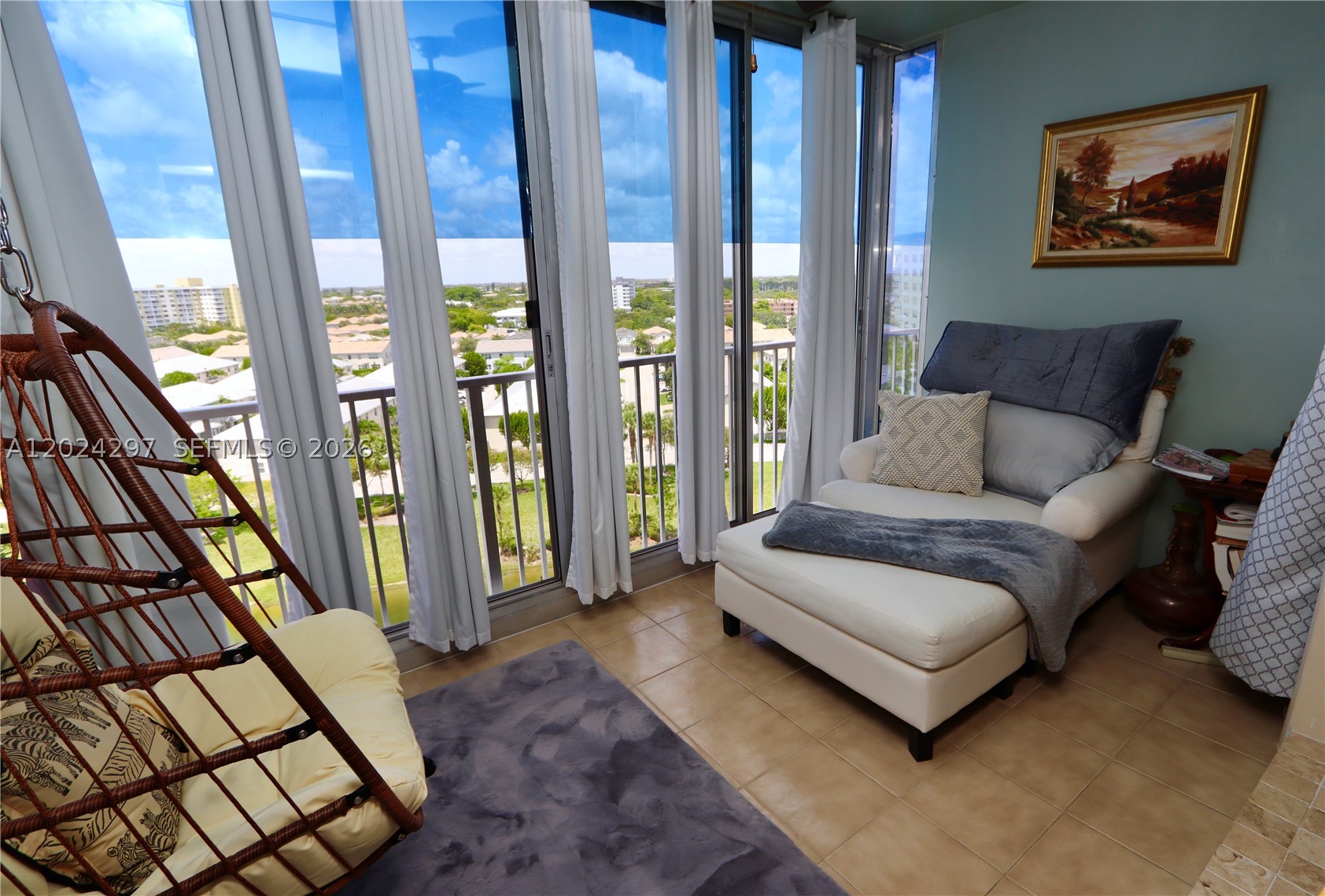 HILLCREST EAST NO 27 COND - Residential