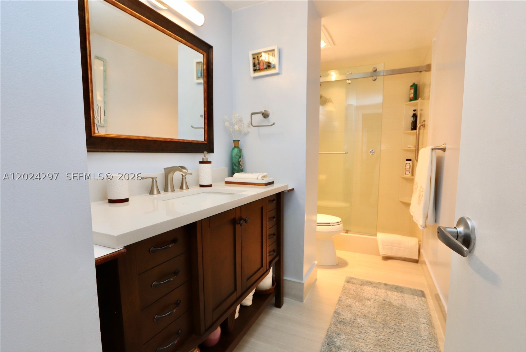HILLCREST EAST NO 27 COND - Residential