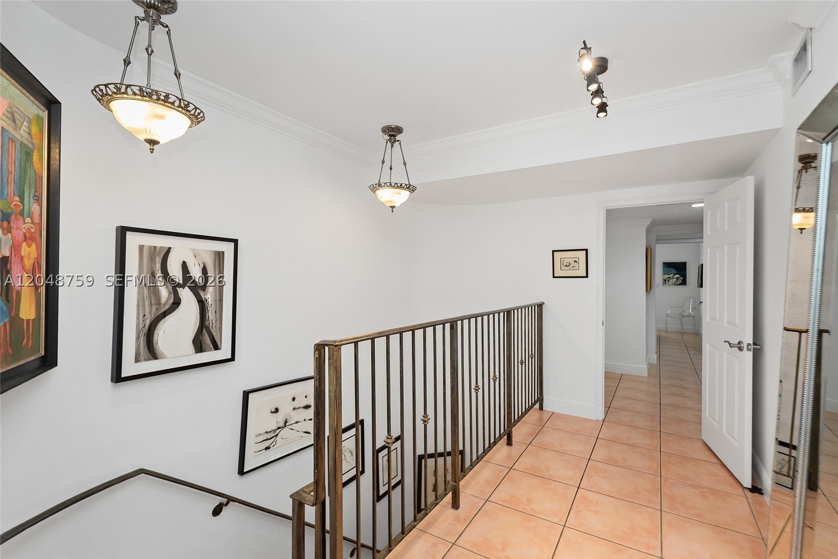 ROYAL HARBOUR YACHT CLUB - Residential