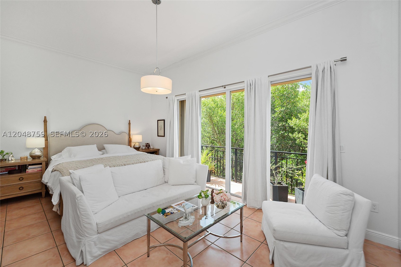 ROYAL HARBOUR YACHT CLUB - Residential