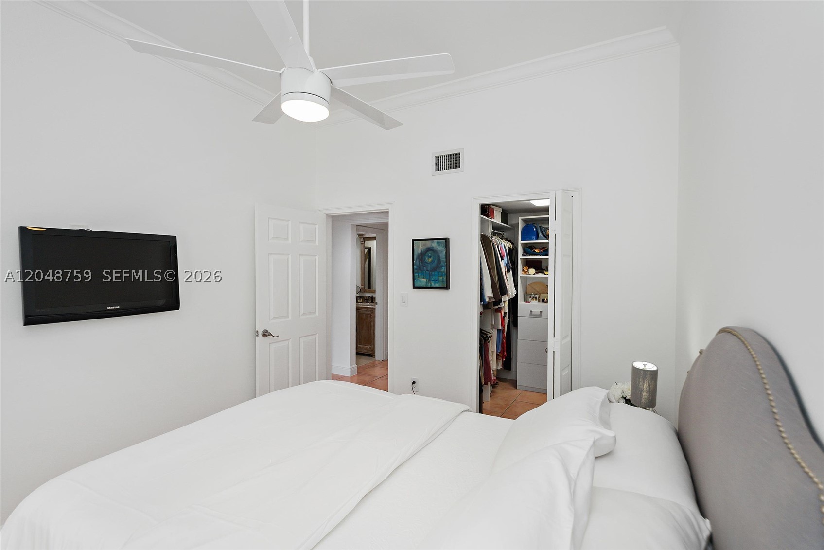 ROYAL HARBOUR YACHT CLUB - Residential