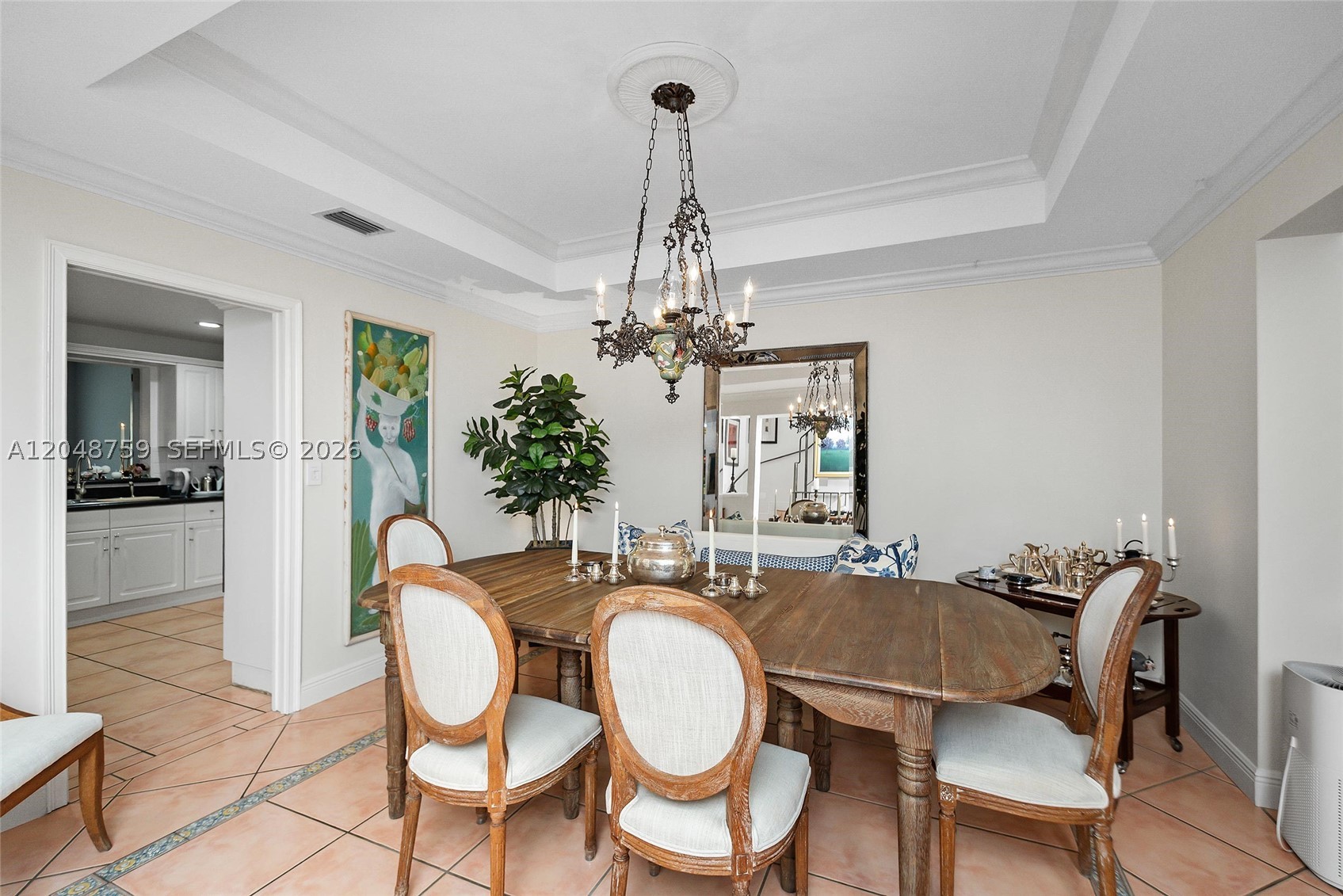 ROYAL HARBOUR YACHT CLUB - Residential
