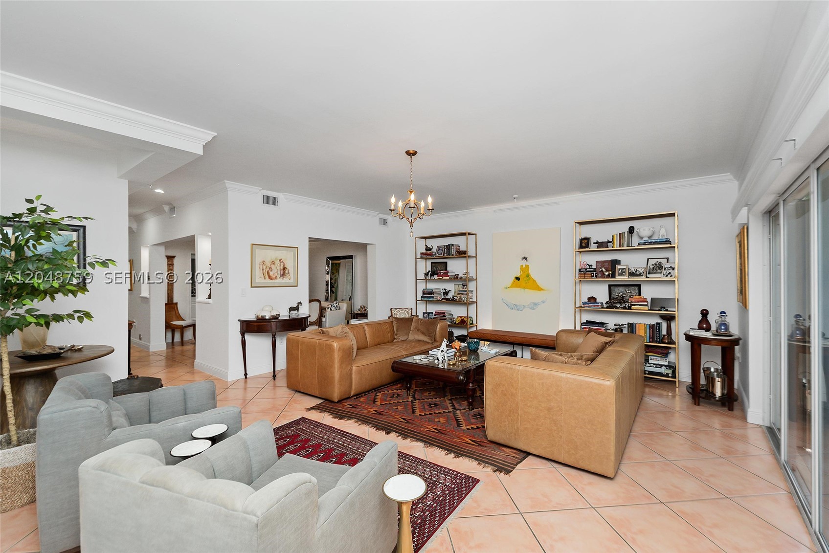 ROYAL HARBOUR YACHT CLUB - Residential