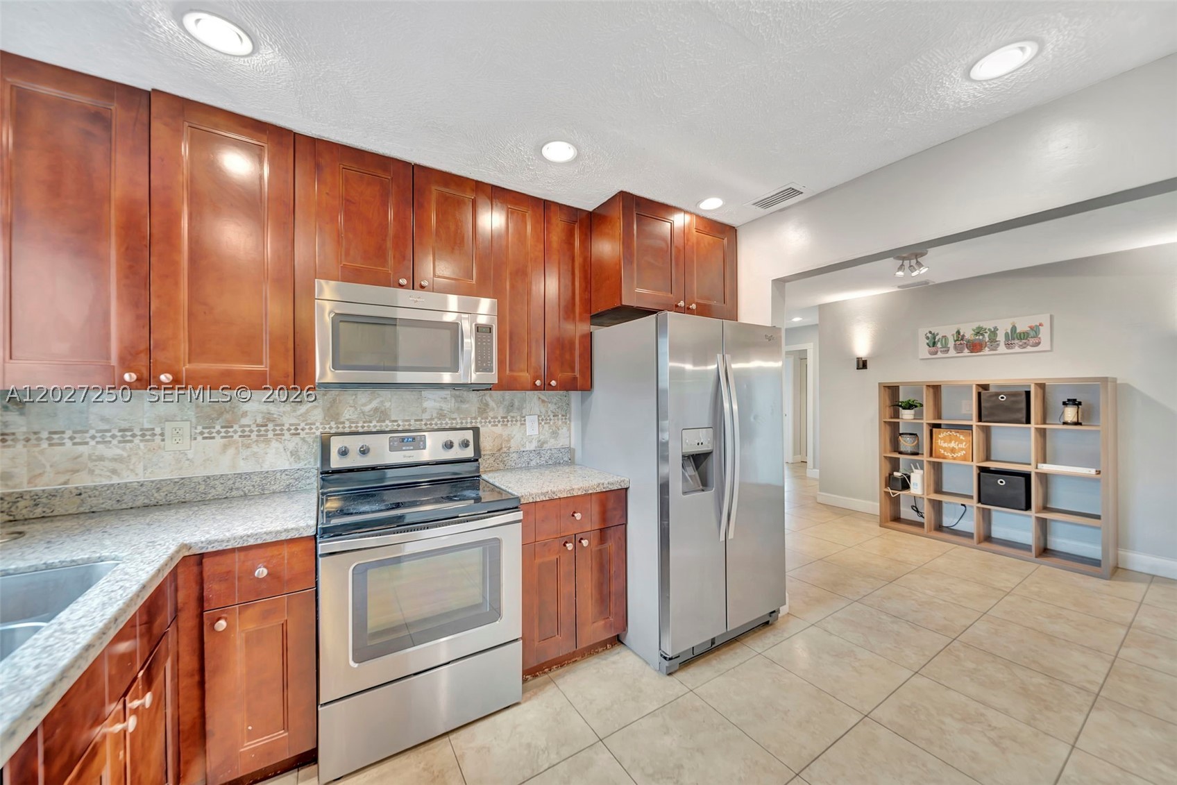 PEARL ESTATES - Residential