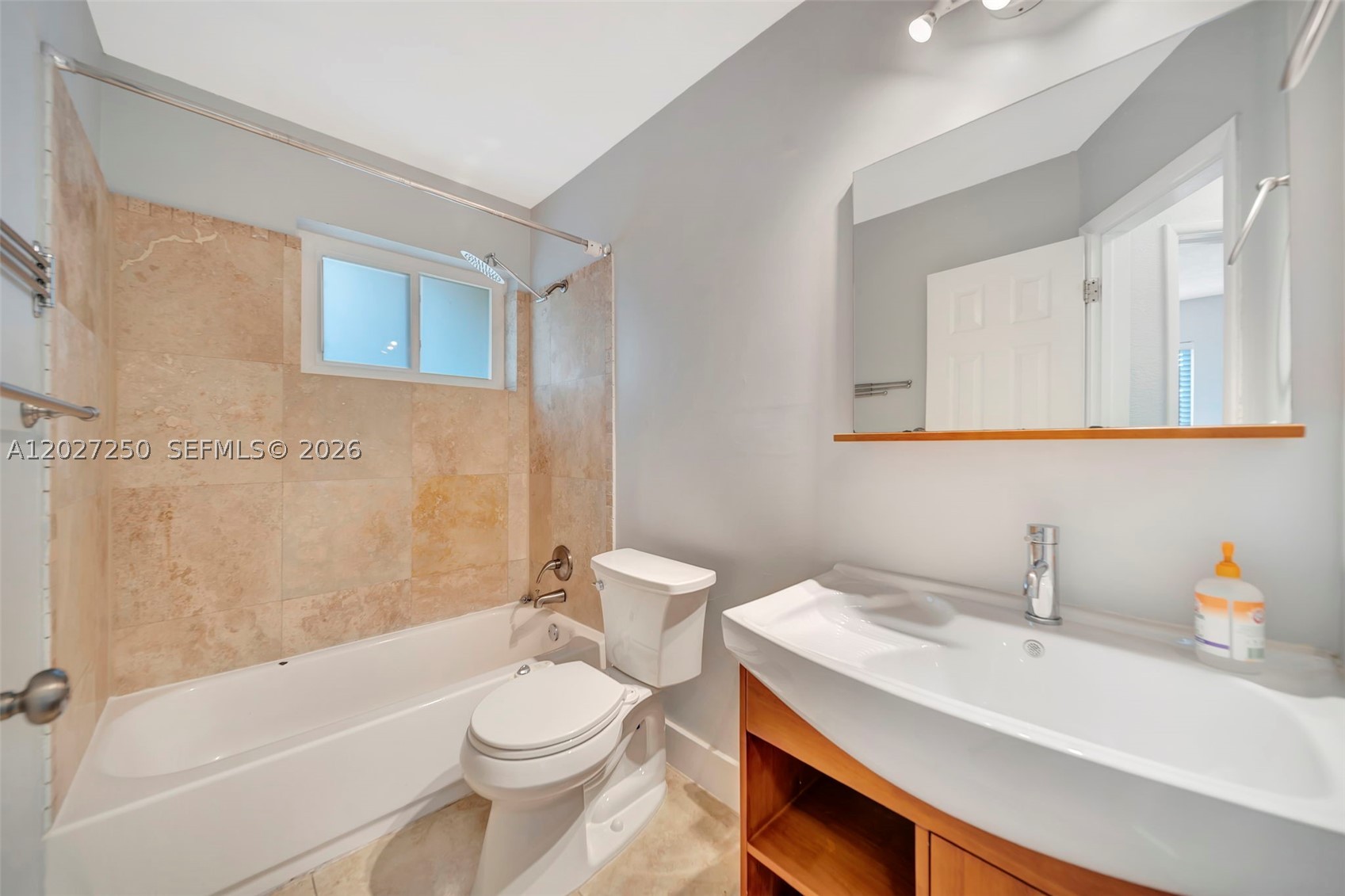 PEARL ESTATES - Residential