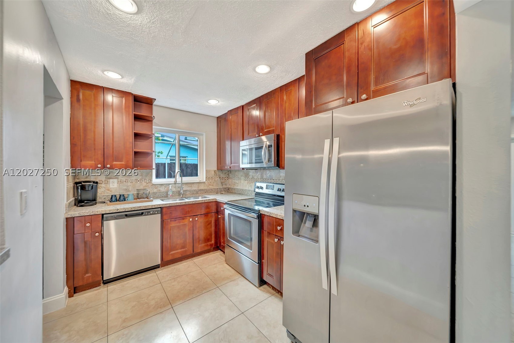 PEARL ESTATES - Residential