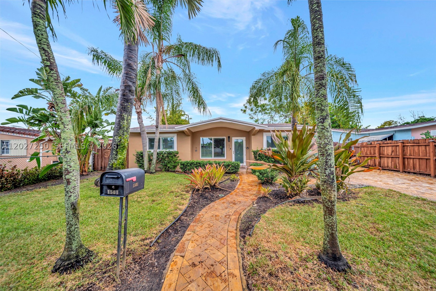 PEARL ESTATES - Residential