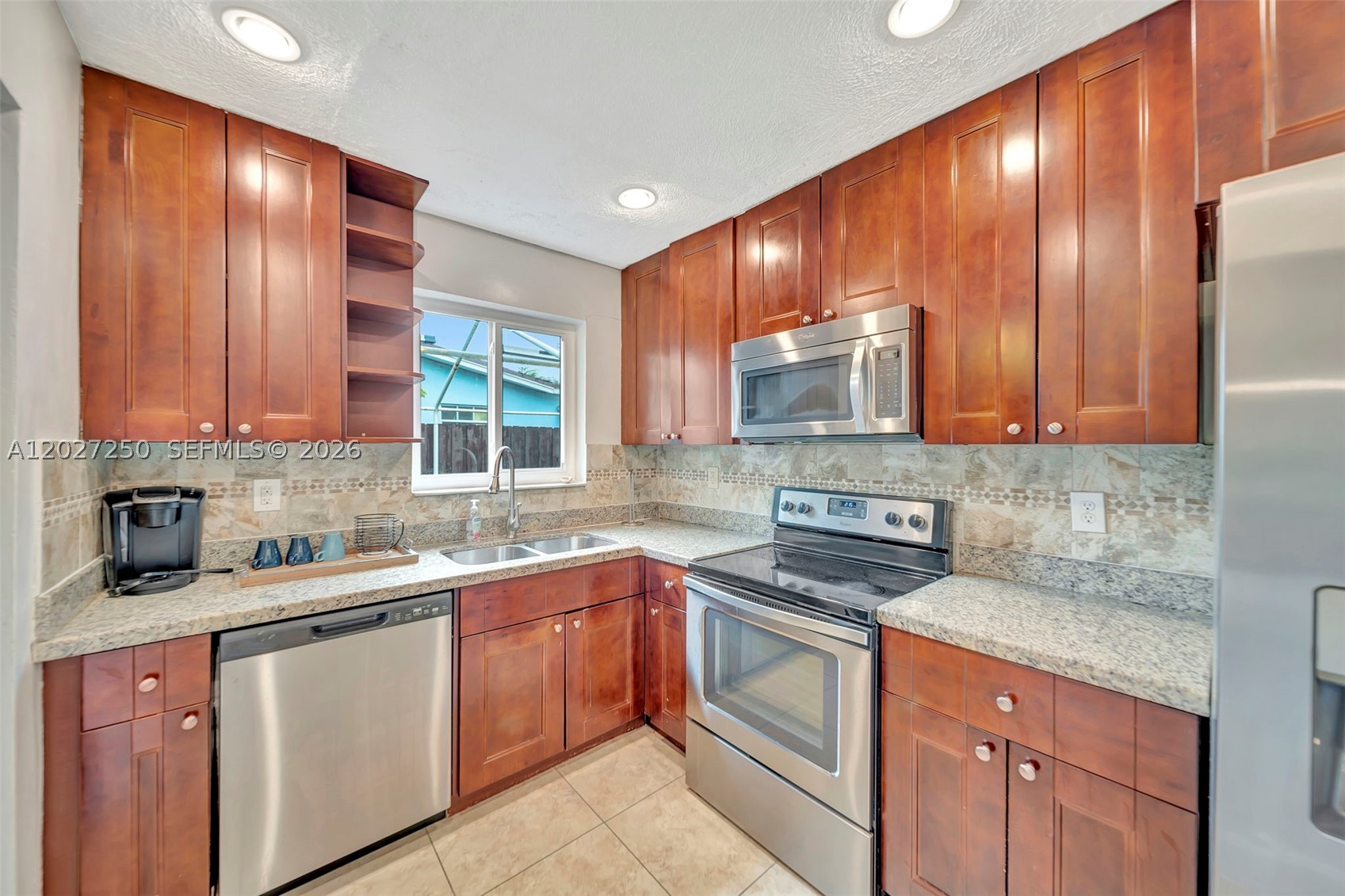 PEARL ESTATES - Residential