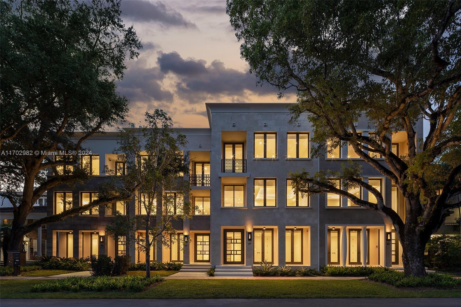 CORAL GABLES BILTMORE SEC - Residential