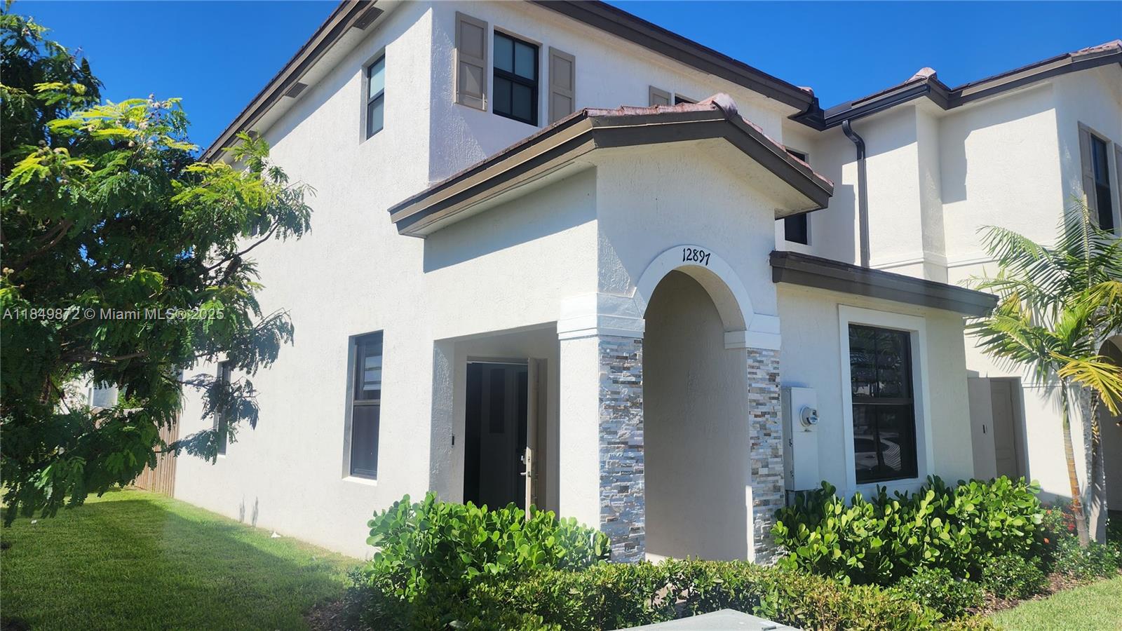 Beautiful CORNER UNIT at AT THE NEW LENNAR SIENA RESERVES SOUTH . This 2-story villa offers the convenience of 1 Bedroom and 1 full bathroom on the first floor, along with an open concept kitchen with stainless steel appliances, living/dining room, and a nice patio to enjoy with family and friends. On the second floor, there are 2 bedrooms and 2 full bathrooms, and a laundry room. The unit comes with 2 parking spaces right in front of the unit, and there's additional visitors parking throughout the community. PROPERTY OCCUPIED.