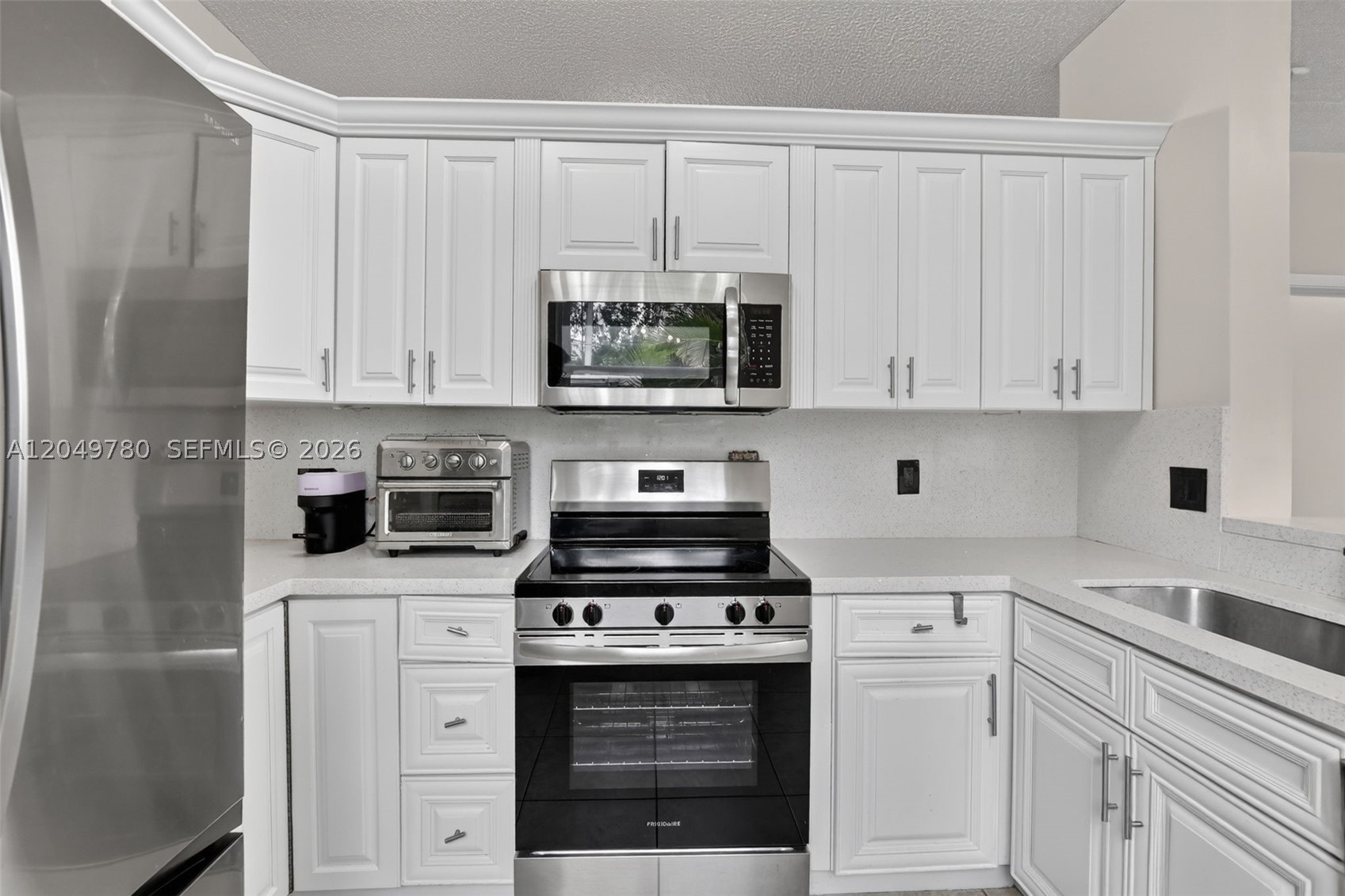 CORAL LAKES - Residential