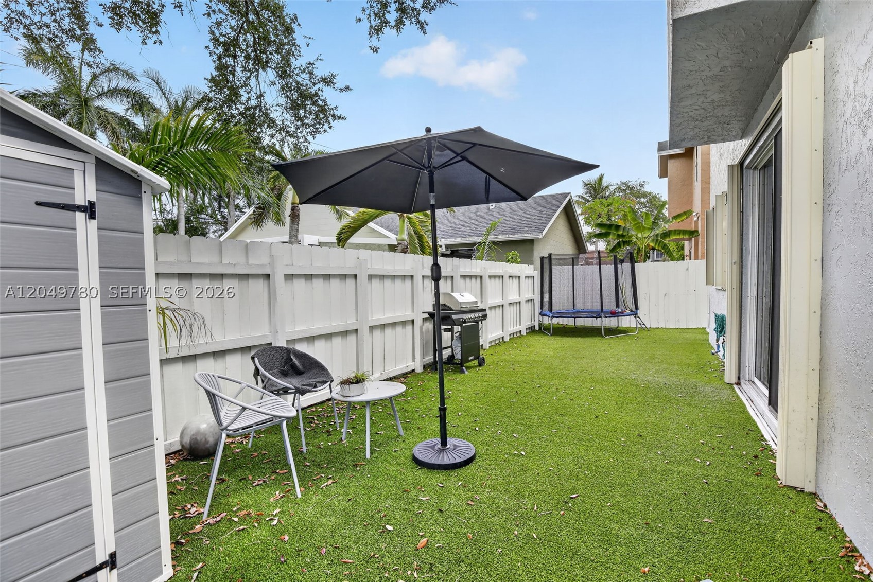 CORAL LAKES - Residential