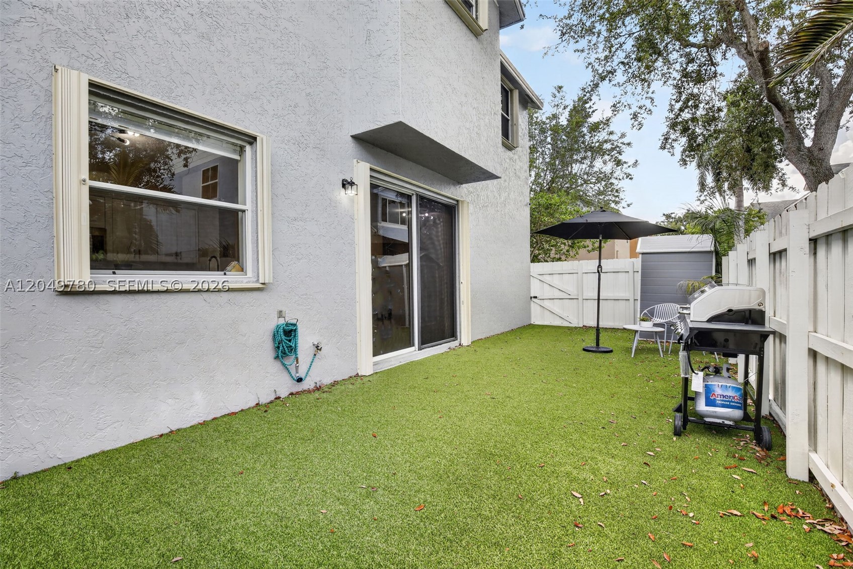 CORAL LAKES - Residential
