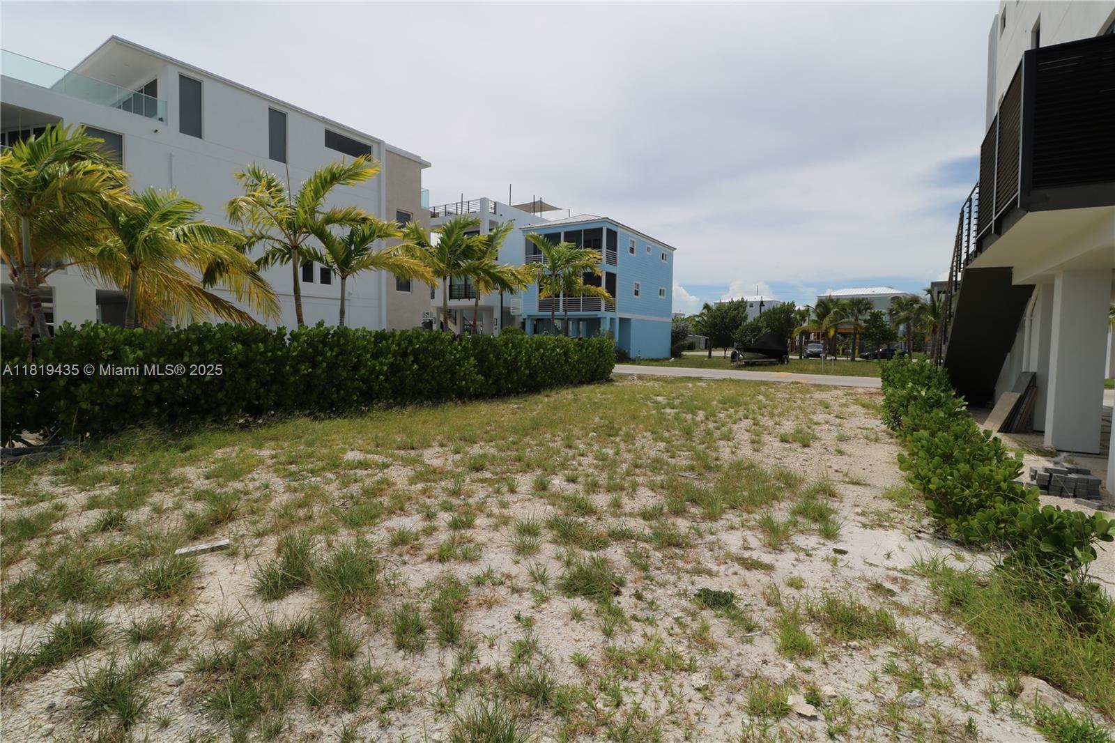 KEY LARGO OCEAN RESORT - Land