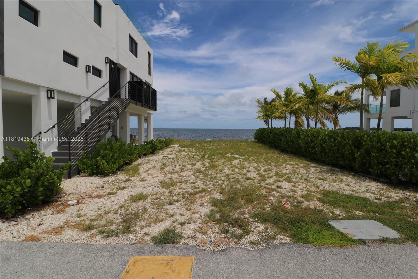 KEY LARGO OCEAN RESORT - Land