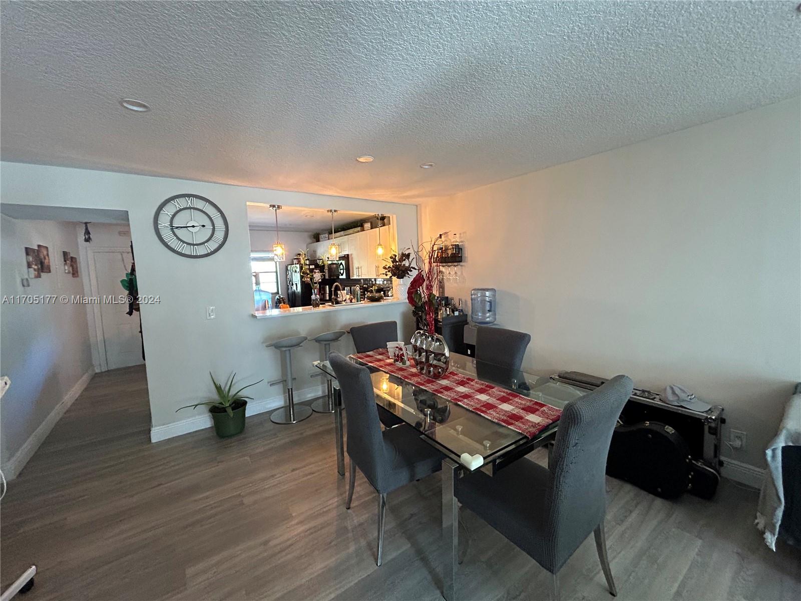 VILLAS AT CARRIAGE HILLS - Residential Lease