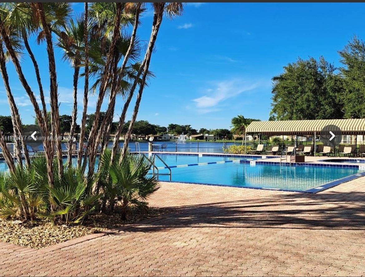 VILLAS AT CARRIAGE HILLS - Residential Lease