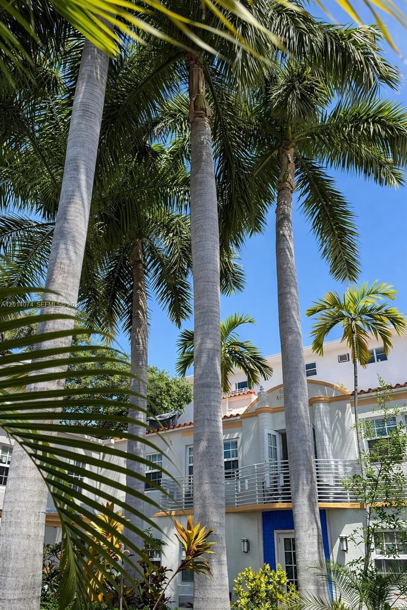 BEACH GARDENS CONDO - Residential