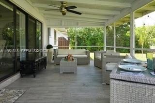 LAUDERDALE ISLES NO 2-BLK - Residential