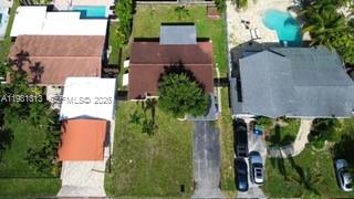 LAUDERDALE ISLES NO 2-BLK - Residential
